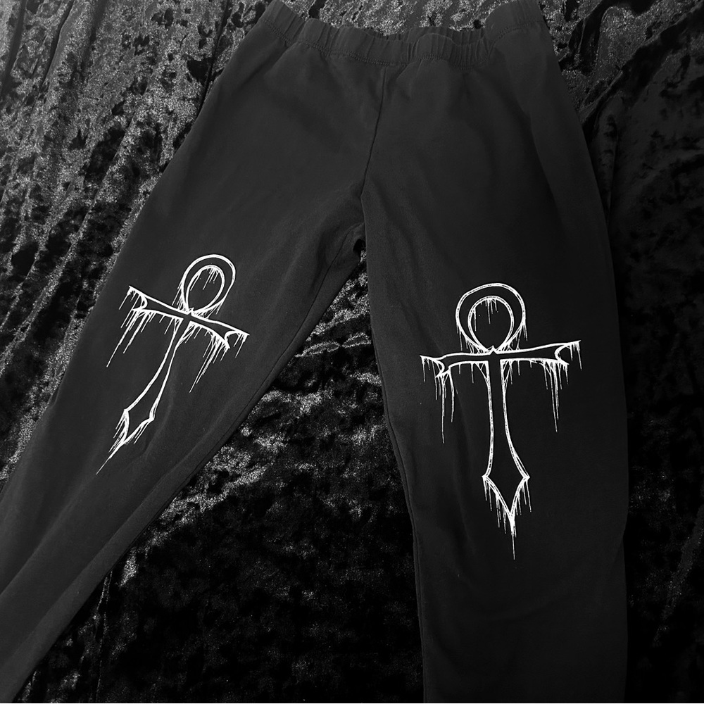 DOLLSKILL WIDOW EVER AFTER LEGGINGS size small